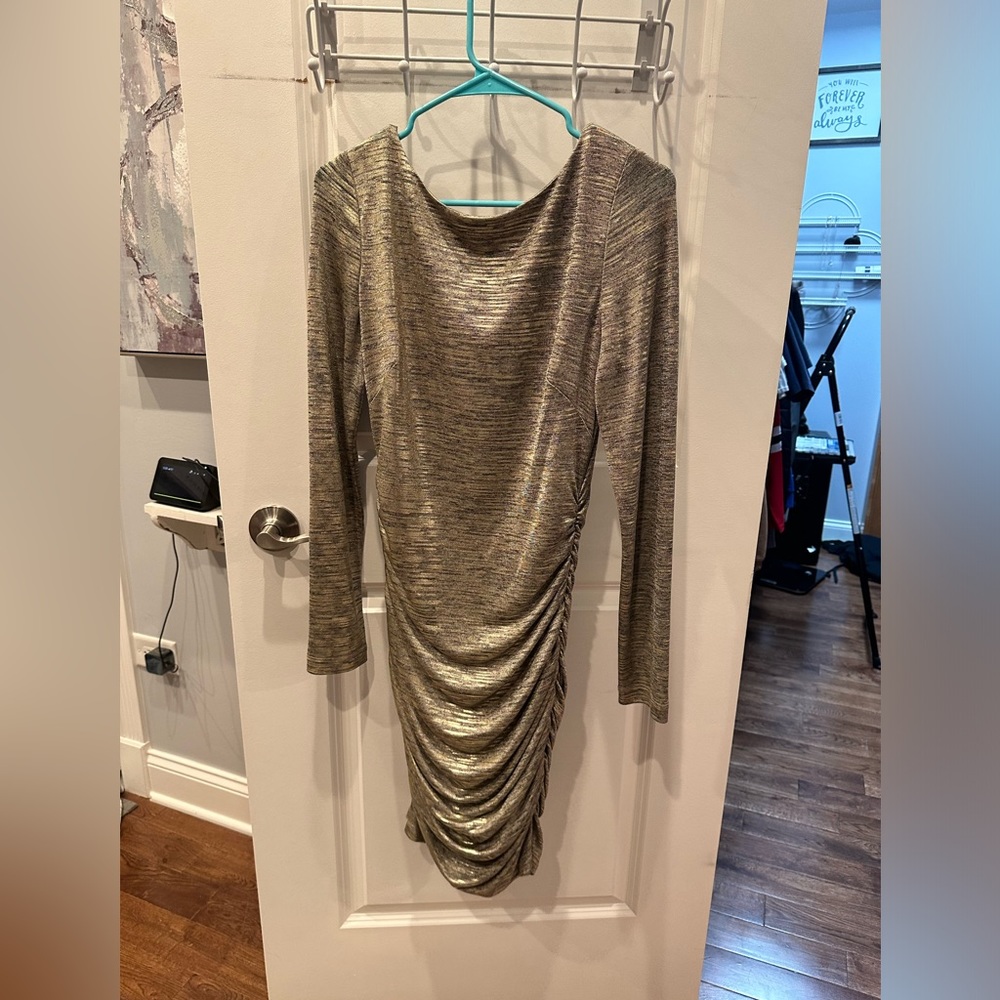 *EUC*Sz 10*Vince Camuto* Gold dress